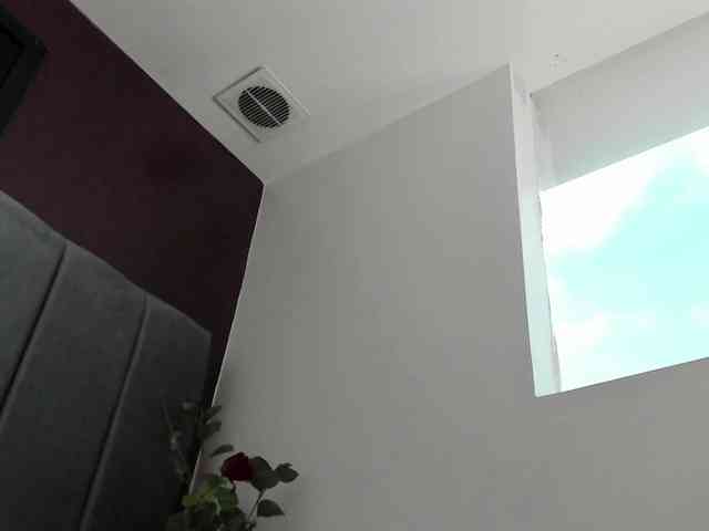 AlondraZaens webcam