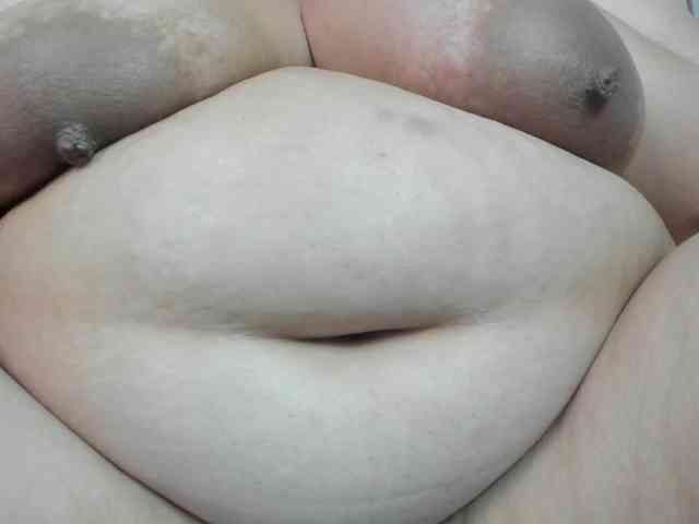 AlondraZaens webcam