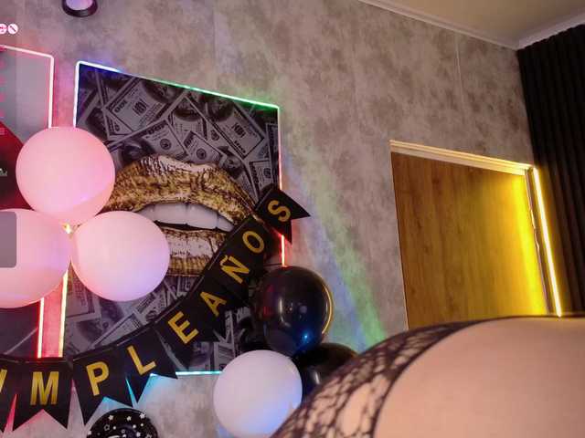 Ada-andDamian live cam on BongaCams