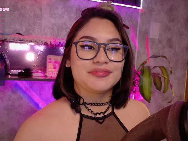 AdaKolex live webcam show