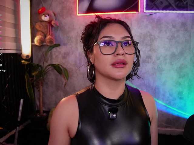 Ada-andDamian live cam on BongaCams