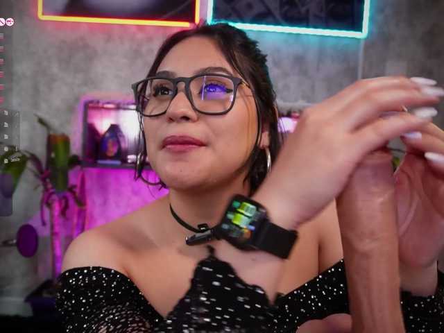 Ada-andDamian live cam on BongaCams
