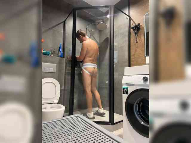 tumurbekh1 Live Webcam on BongaCams