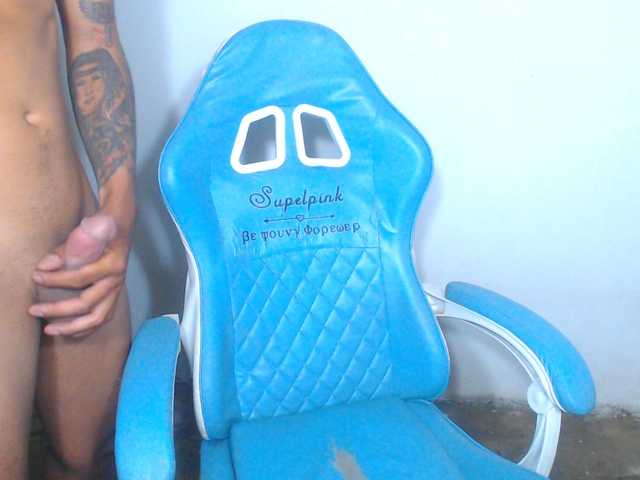 hotcollege29 live cam on BongaCams