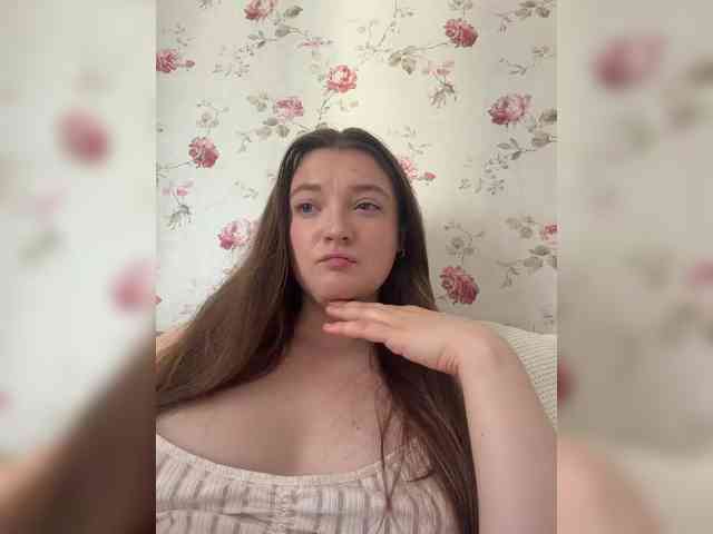IamLovenda webcam