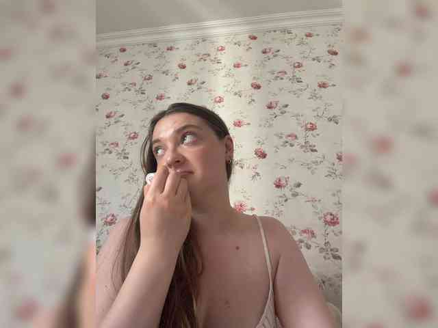IamLovenda webcam