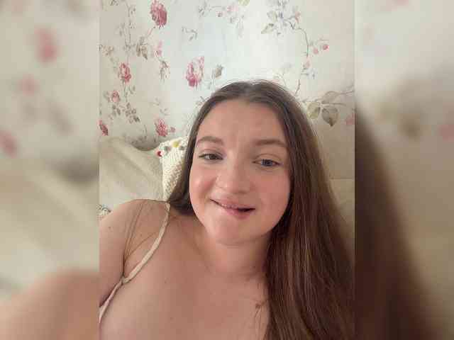 IamLovenda webcam