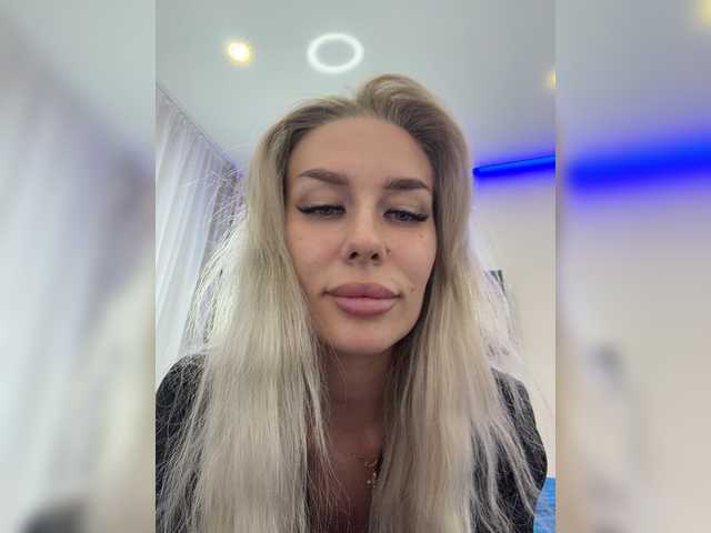 Lovensesgirl live cam on BongaCams