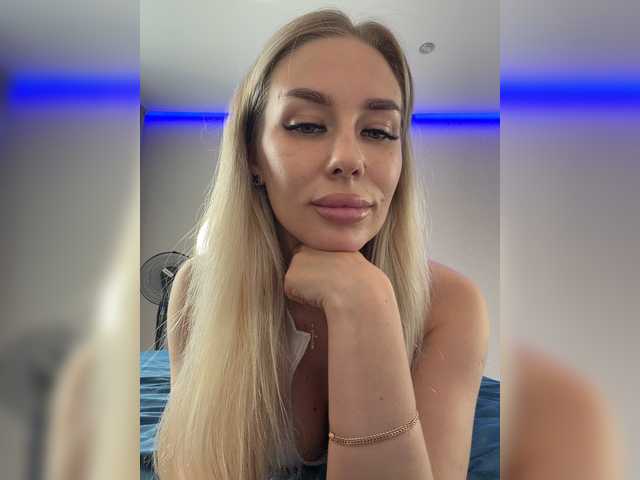 Lovensesgirl live cam on BongaCams