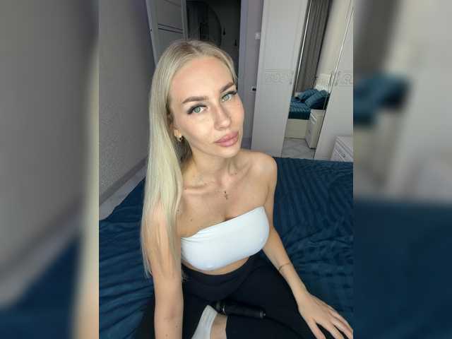 Lovensesgirl live cam on BongaCams