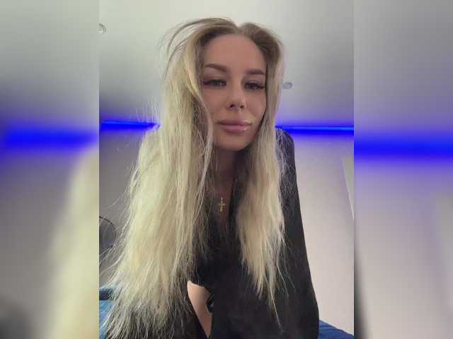Lovensesgirl live cam