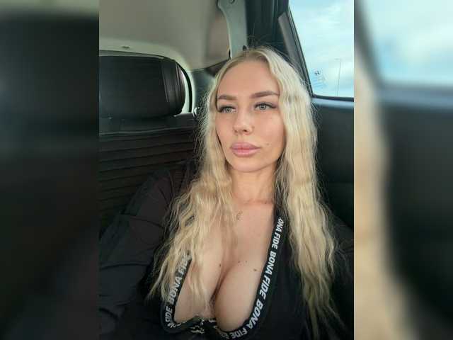 Lovensesgirl live cam