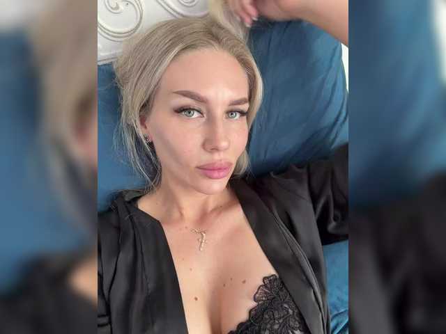 Lovensesgirl live cam on BongaCams