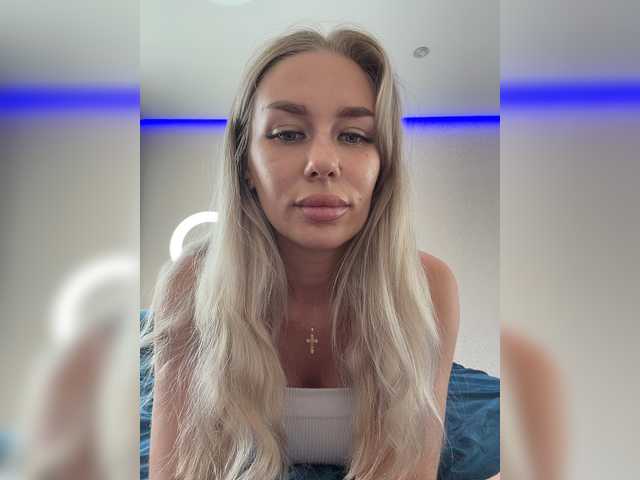 Lovensesgirl live cam on BongaCams