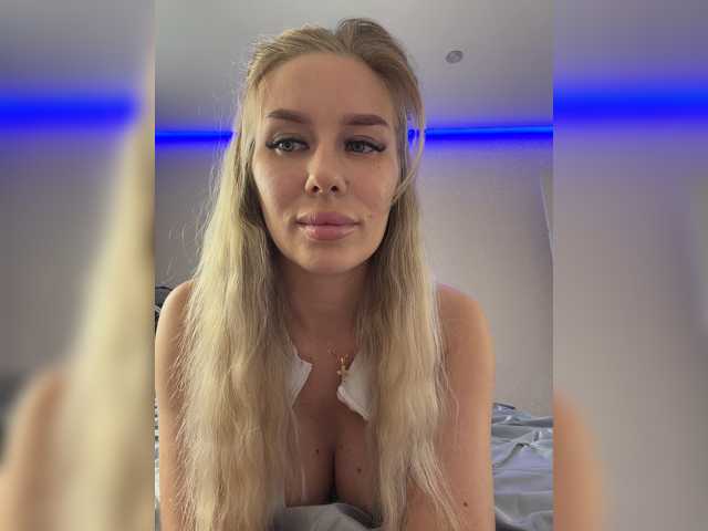 Lovensesgirl live cam on BongaCams