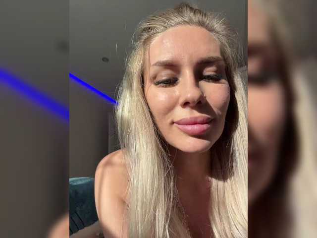 Lovensesgirl live cam on BongaCams