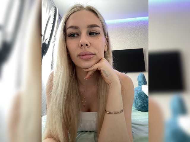 Lovensesgirl's BongaCams show and profile