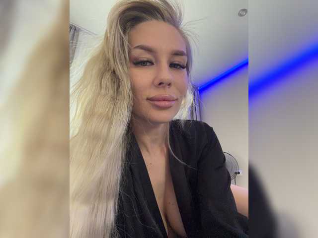 Lovensesgirl live cam on BongaCams