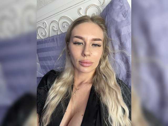 Lovensesgirl live cam on BongaCams
