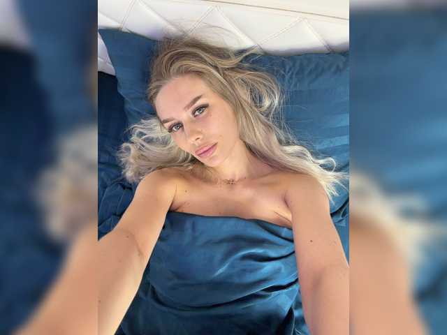 Lovensesgirl live cam on BongaCams