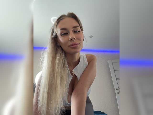 Lovensesgirl live cam on BongaCams