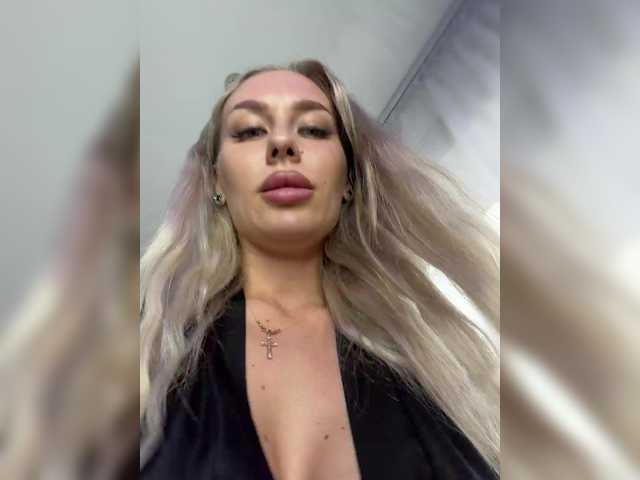 Lovensesgirl Live Cam on BongaCams