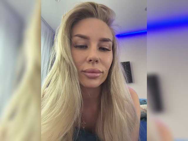 Lovensesgirl live cam on BongaCams
