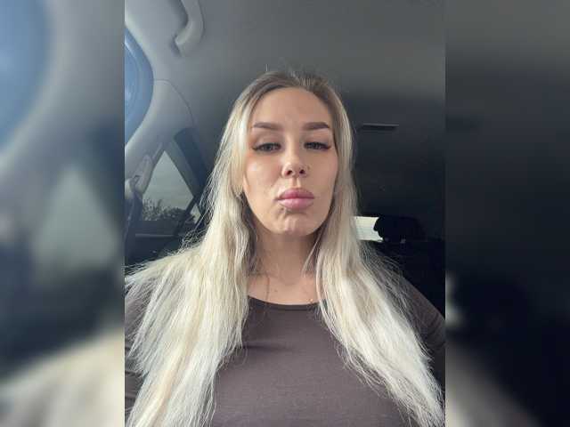 Lovensesgirl, en directo ahora en BongaCams