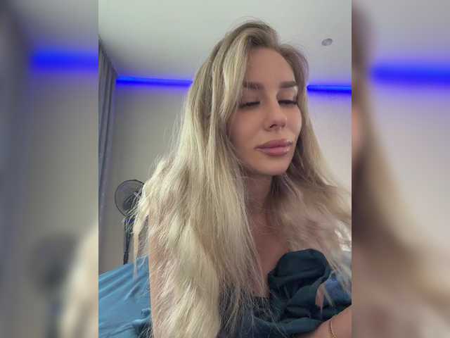 Lovensesgirl live cam on BongaCams