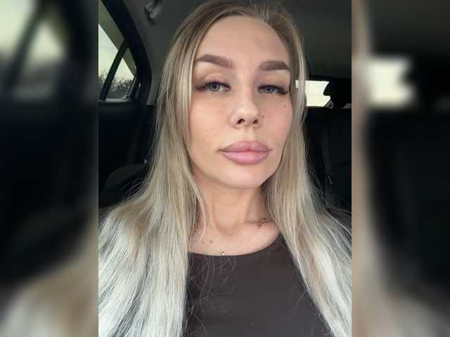 Lovensesgirl, en directo ahora en BongaCams