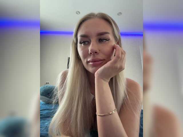 -Lovensesgirl live cam