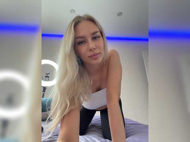 Lovensesgirl live cam on BongaCams