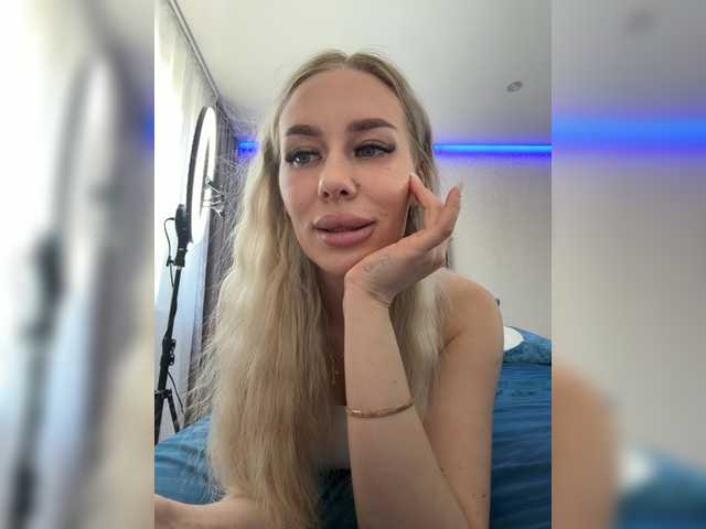 Lovensesgirl live cam on BongaCams