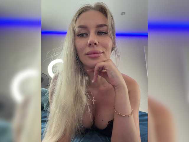 Lovensesgirl live cam on BongaCams