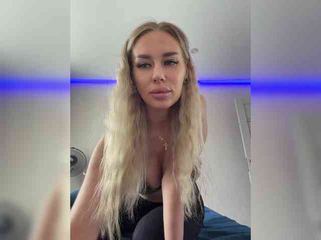 Модель: -Lovensesgirl-