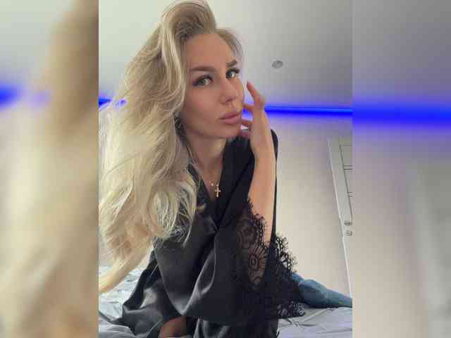 Модель: -Lovensesgirl-