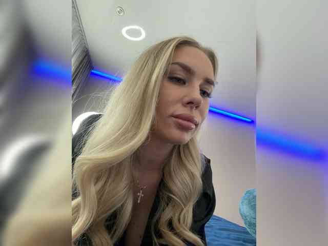 Модель: -Lovensesgirl-