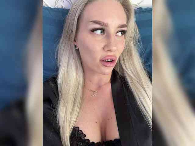 Модель: -Lovensesgirl-