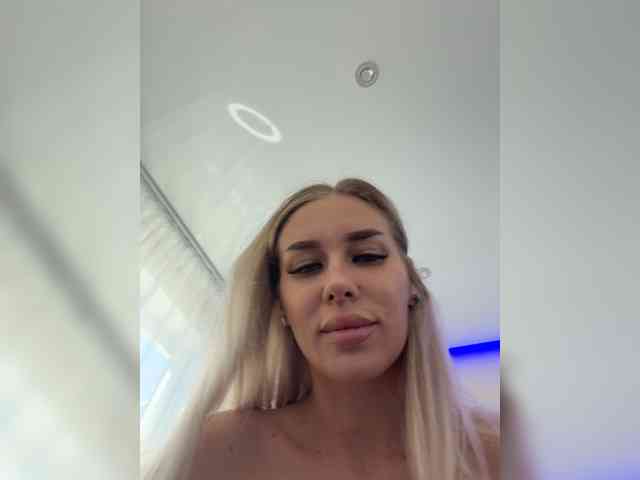 Lovensesgirl's webcam live show