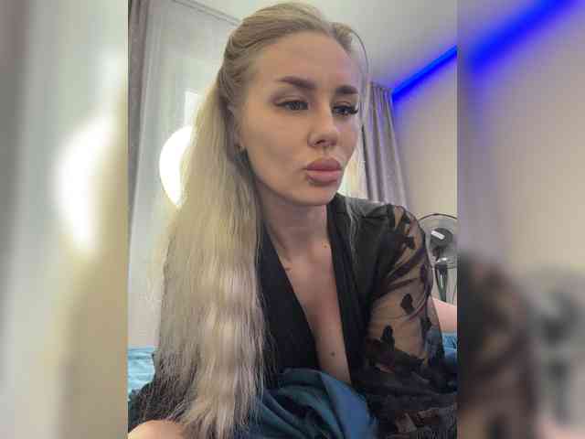 nude striptease Lovensesgirl
