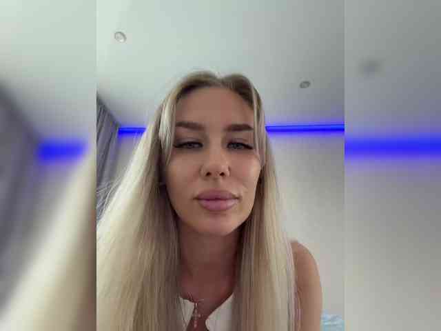 Модель: -Lovensesgirl-