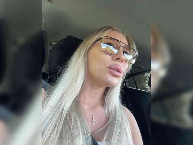 Lovensesgirl Live Webcam on BongaCams