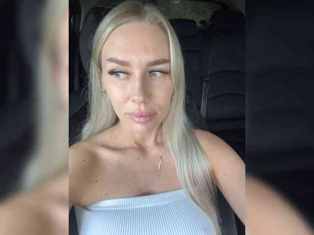 -lovensesgirl-'s cam show statistics and live stream