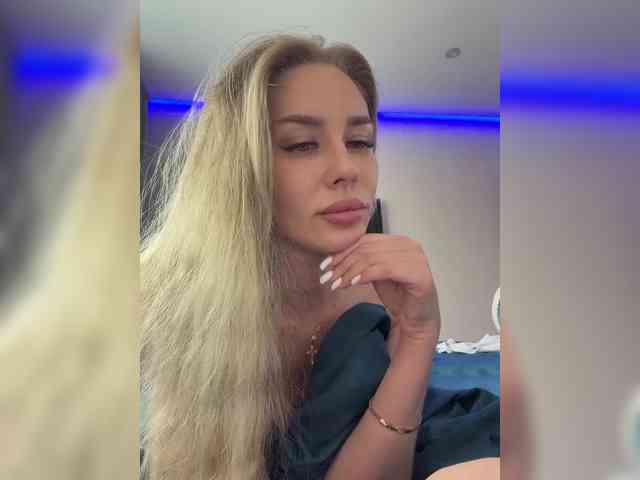 Модель: -Lovensesgirl-