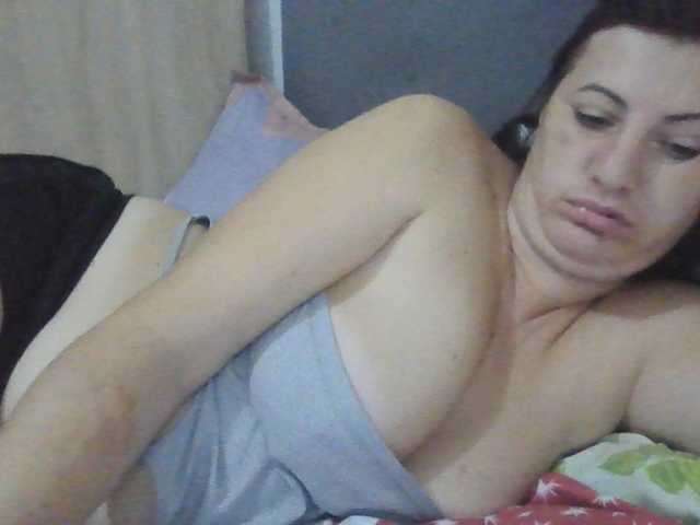 Natalyaredd live cam preview