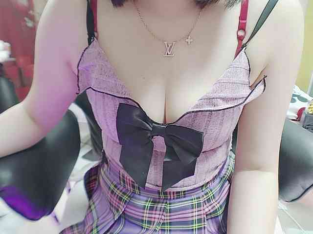 twhanhan webcam