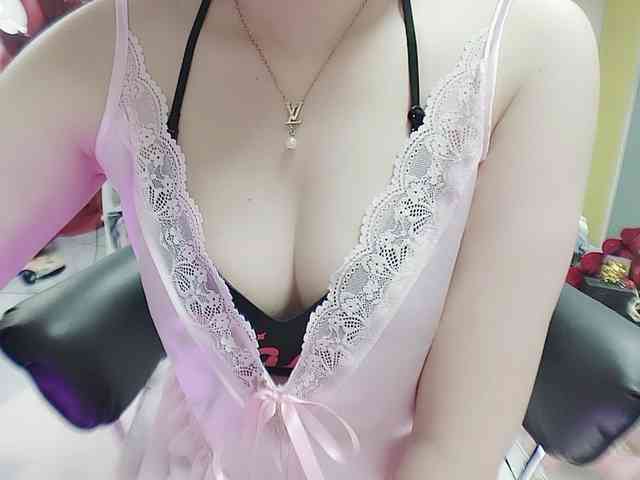 twhanhan webcam