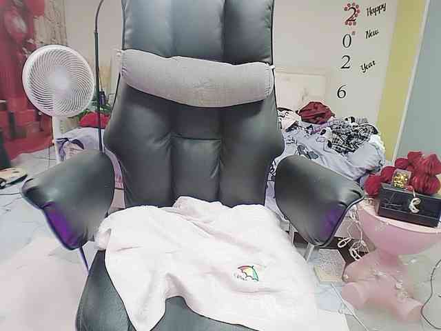 twhanhan webcam