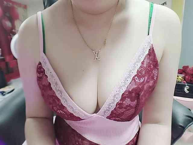 twhanhan webcam