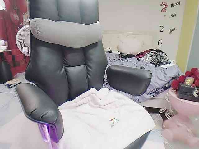 twhanhan webcam